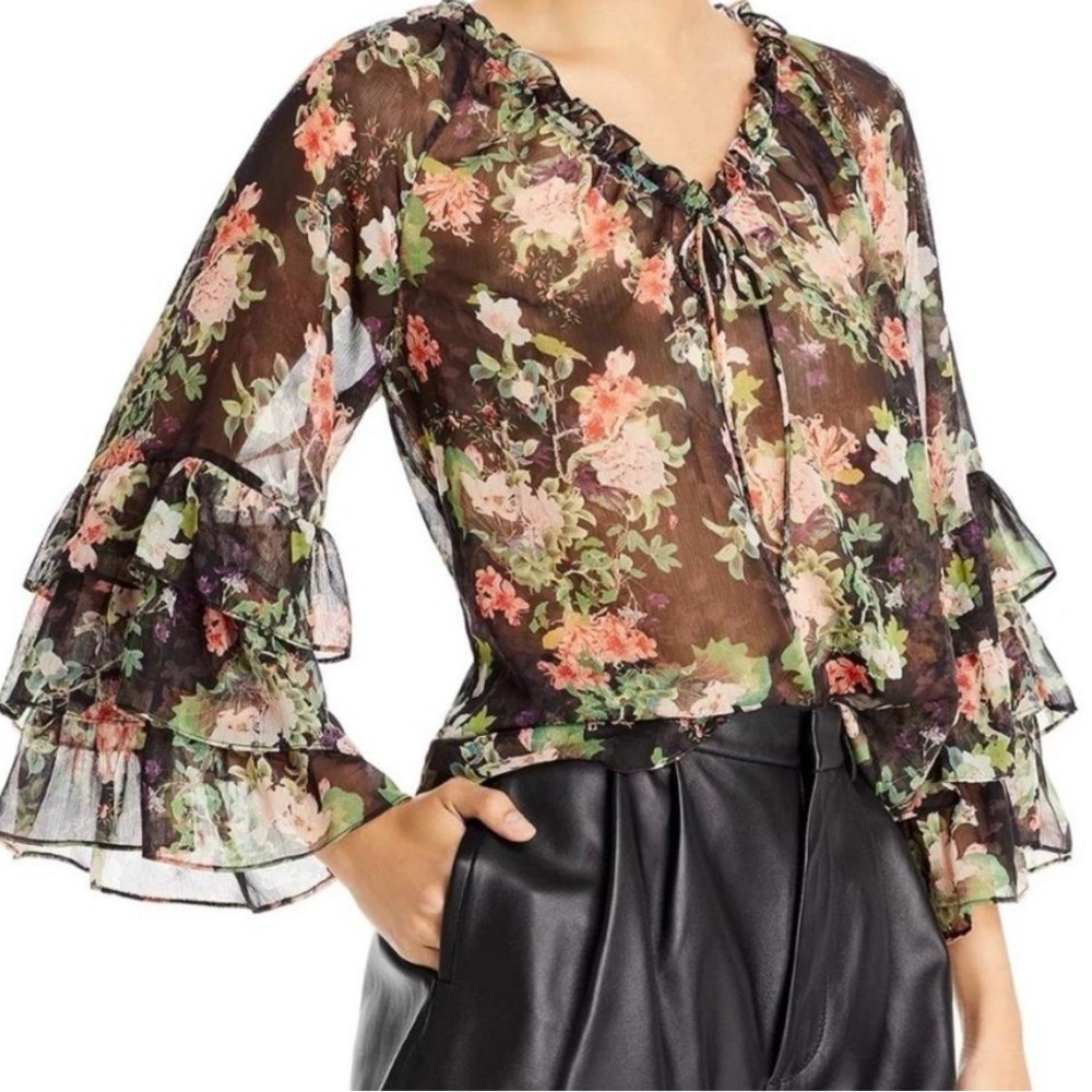 Alice + Olivia Kallie Ruffle-Sleeve Cropped Blouse